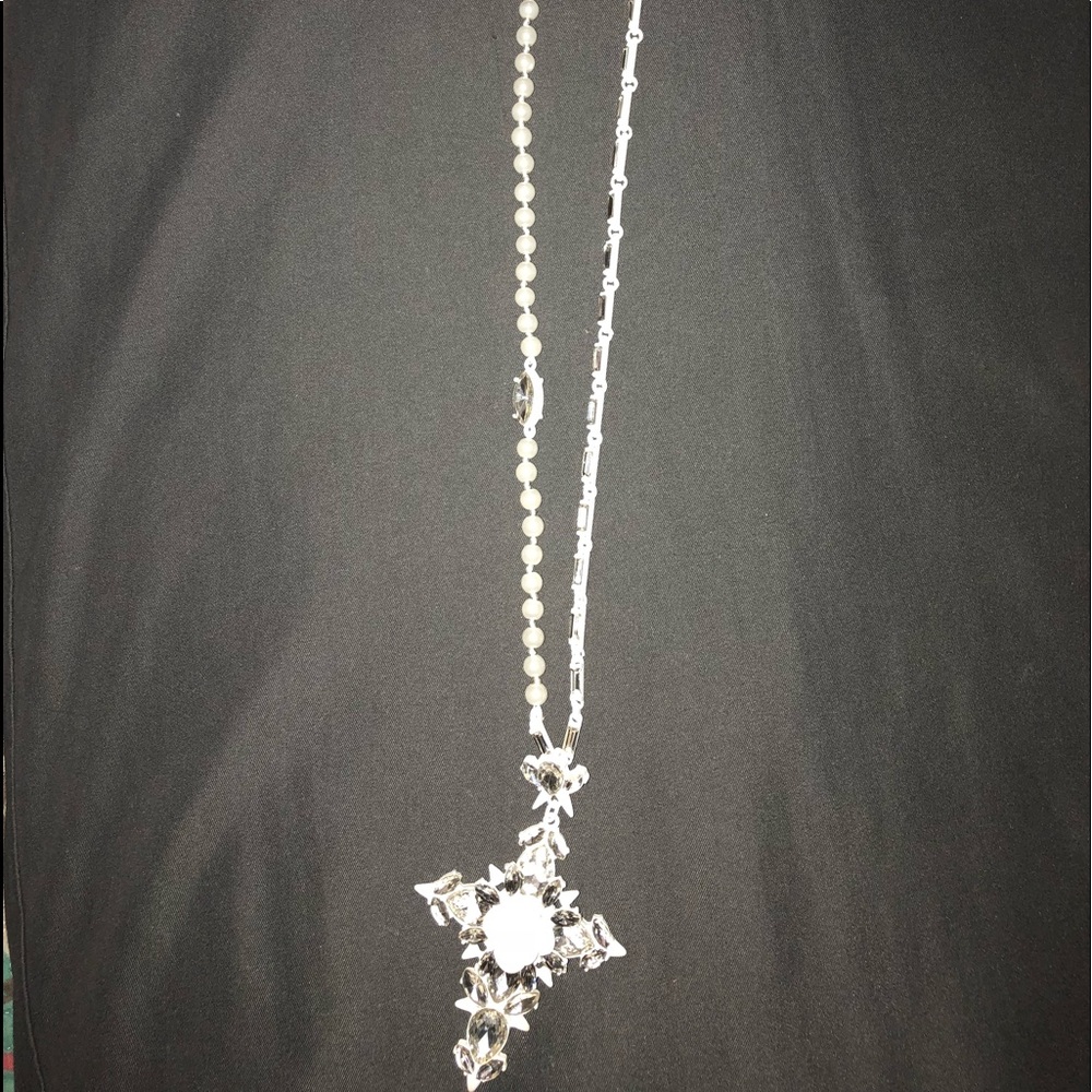 Erickson Beamon Rocks necklace - Picture 2 of 2